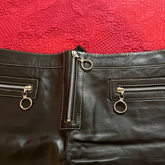 Michael Kors Genuine Leather Skirt short, Size 12 - Picture 3 of 4